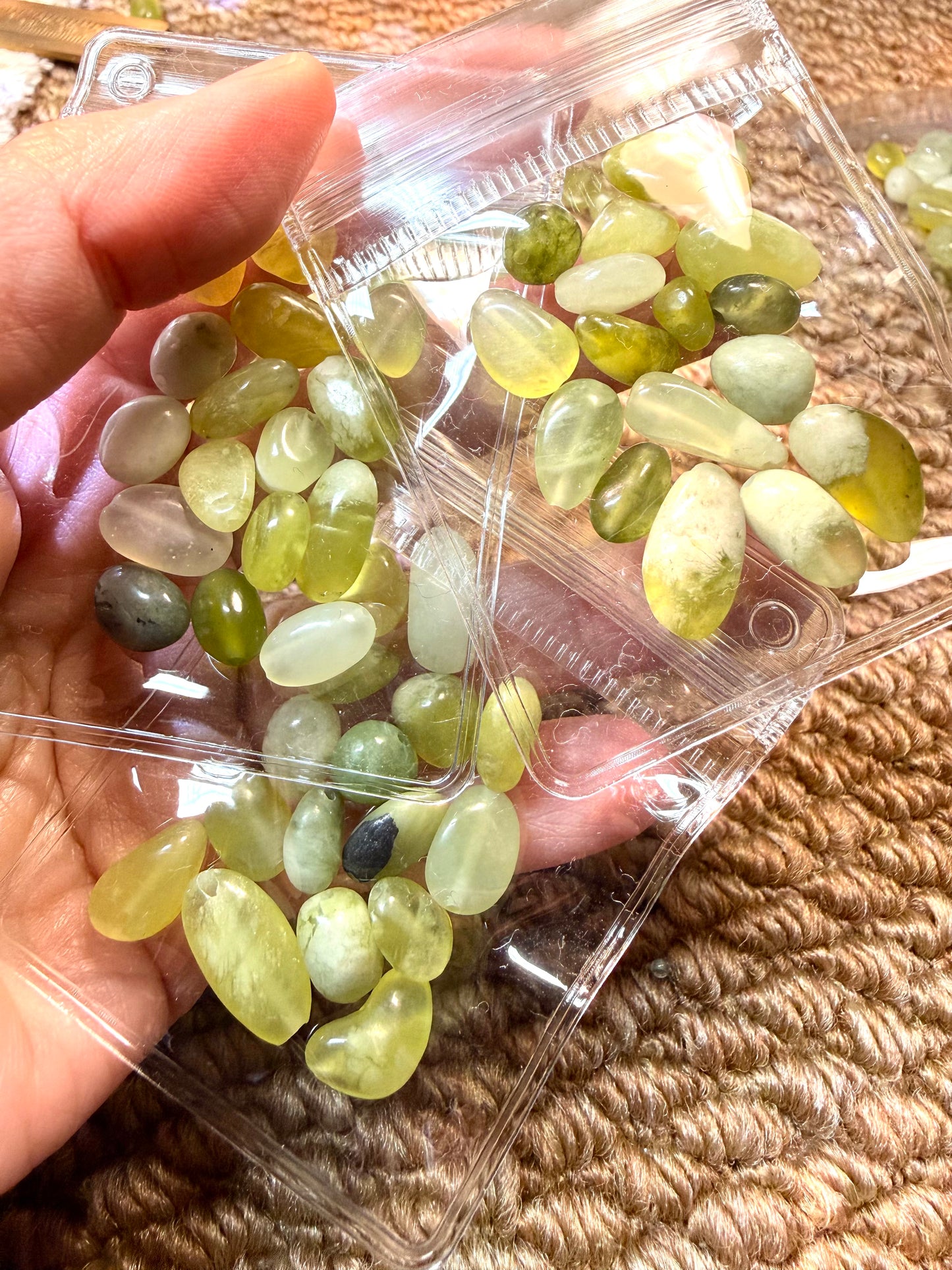 愛のメモ|ミルクフォーム・グレープ |天然石 約15粒|101# ビーズ、材料セット、ペンダン、チャーム、ハンドメイド