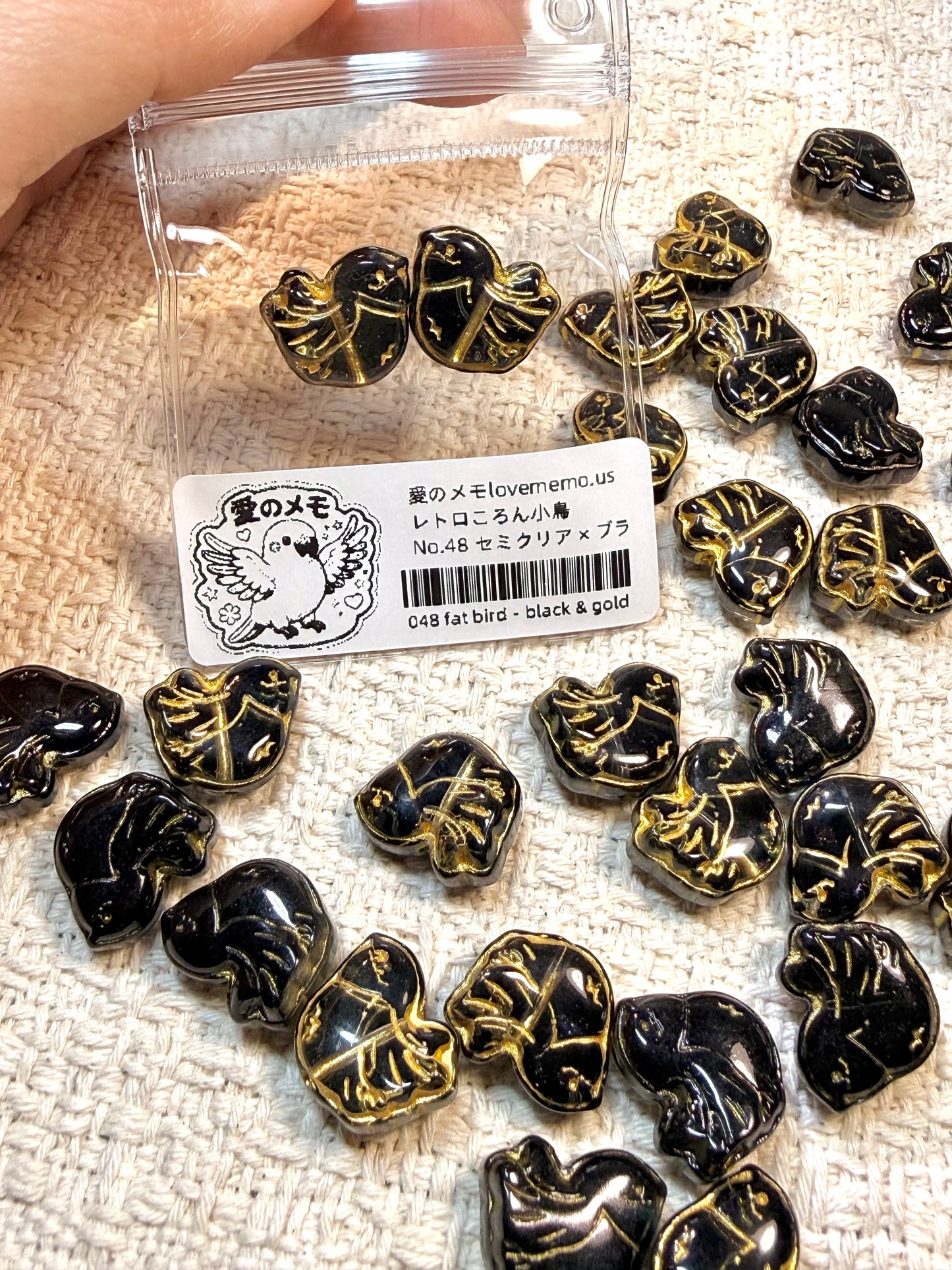 愛のメモ|レトロころん小鳥|金彩琉璃ビーズ|2粒入り(全8色)ビーズ、材料セット、ペンダン、チャーム、ハンドメイド