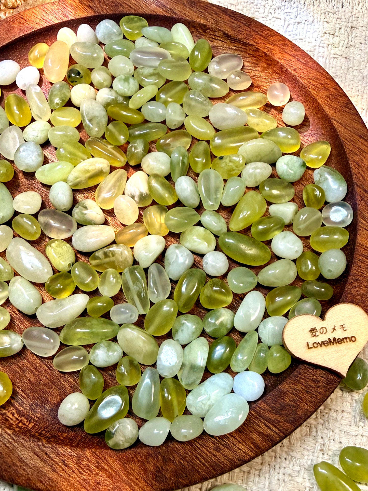 愛のメモ｜ミルクフォーム・グレープ ｜天然石 約15粒｜101# ビーズ、材料セット、ペンダン、チャーム、ハンドメイド