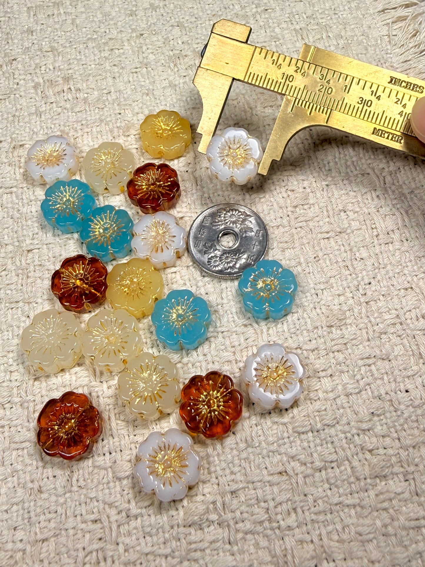 愛のメモ｜描金ラッキーフラワー｜手作り琉璃ビーズ｜2個入り（全5色）ビーズ、材料セット、ペンダン、チャーム、ハンドメイド