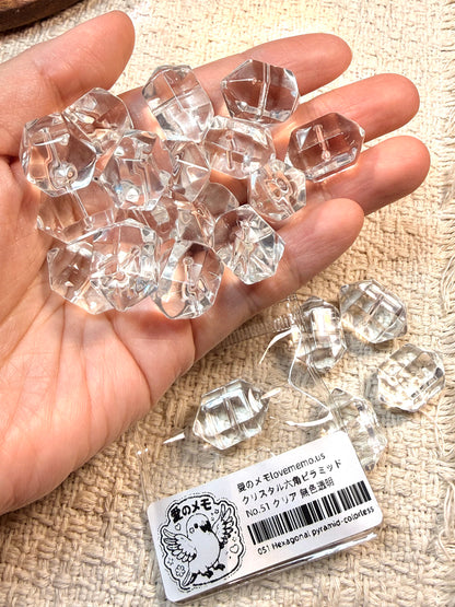 愛のメモ｜クリスタル六角ピラミッド｜1粒入り（全5色）ビーズ、材料セット、ペンダン、チャーム、ハンドメイド
