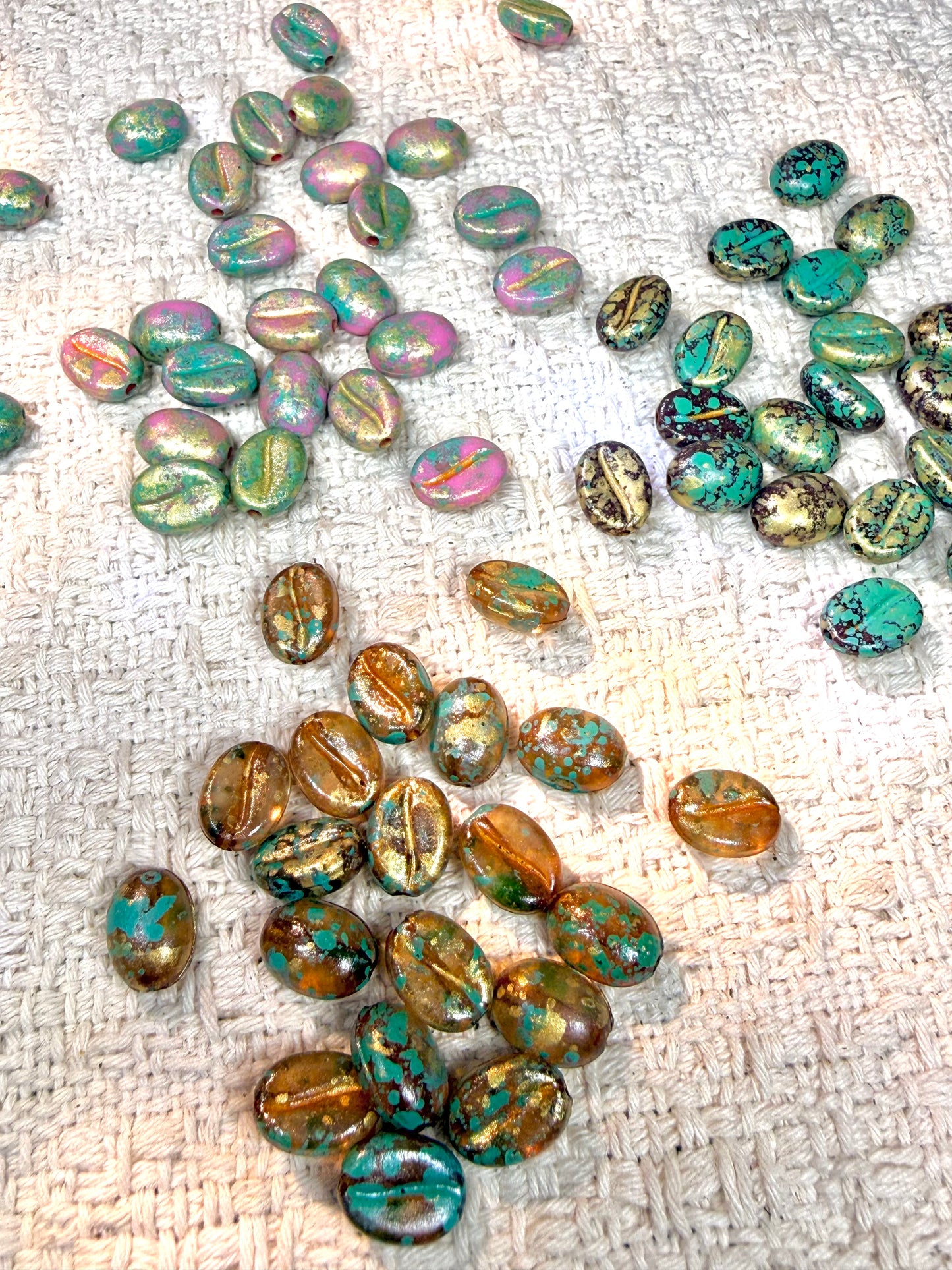 愛のメモ｜洒金ヴィンテージコーヒービーンズ｜フェイクコーヒービーズ｜12粒入り（全3色） ビーズ、材料セット、ペンダン、チャーム、ハンドメイド