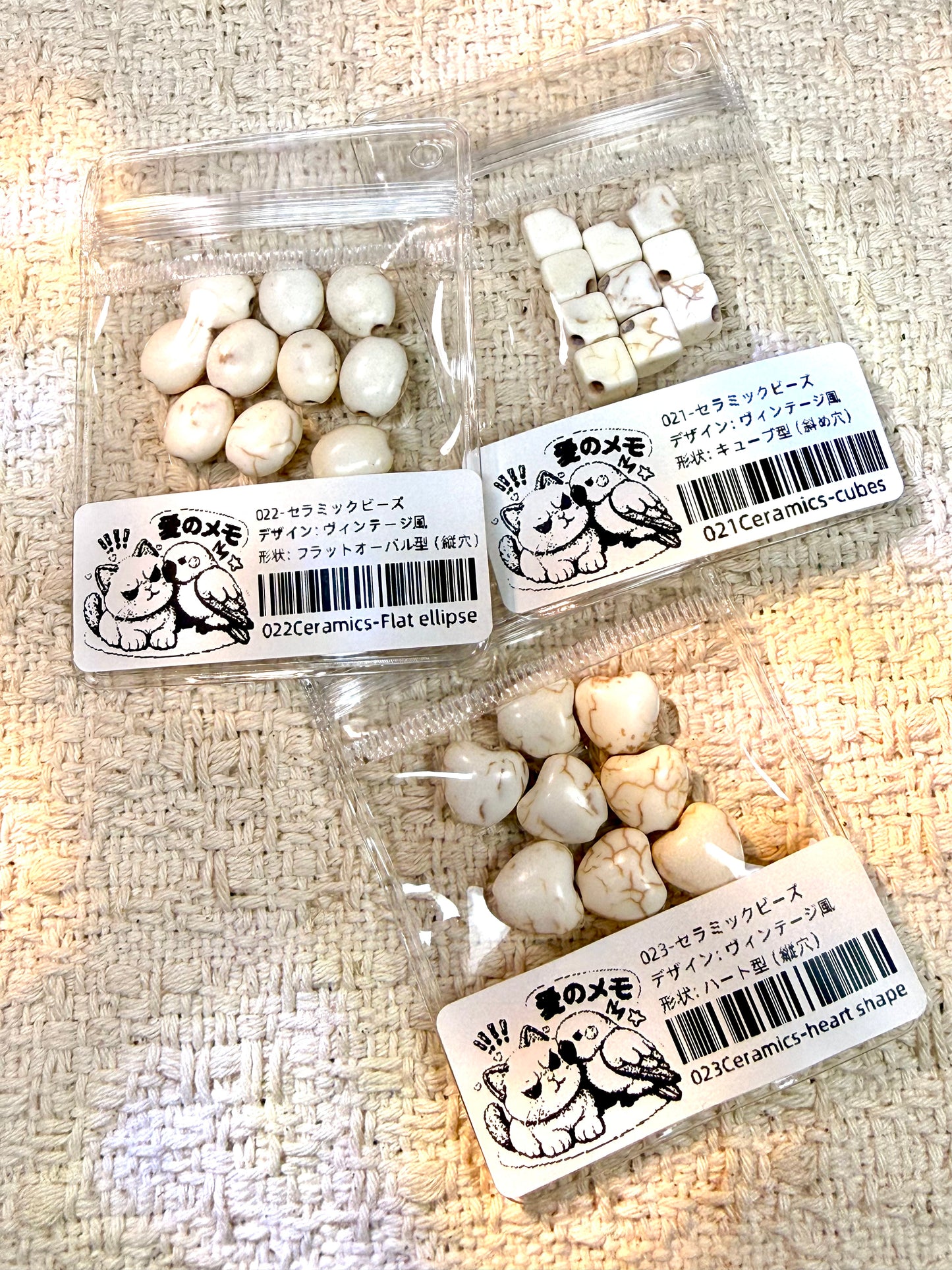 愛のメモ｜ヴィンテージ陶器モチーフビーズ｜キューブ／オーバル／ハート（3種展開）ビーズ、材料セット、ペンダン、チャーム、ハンドメイド