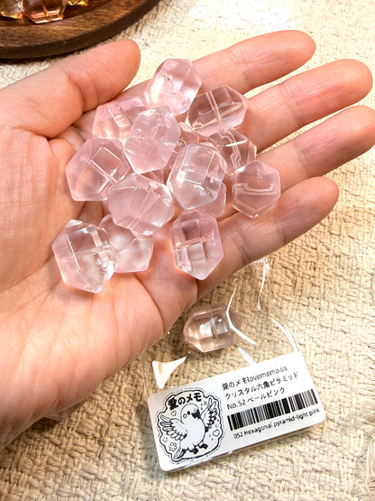 愛のメモ｜クリスタル六角ピラミッド｜1粒入り（全5色）ビーズ、材料セット、ペンダン、チャーム、ハンドメイド