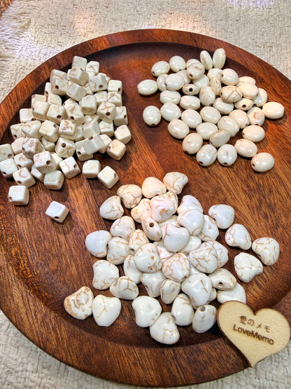 愛のメモ｜ヴィンテージ陶器モチーフビーズ｜キューブ／オーバル／ハート（3種展開）ビーズ、材料セット、ペンダン、チャーム、ハンドメイド