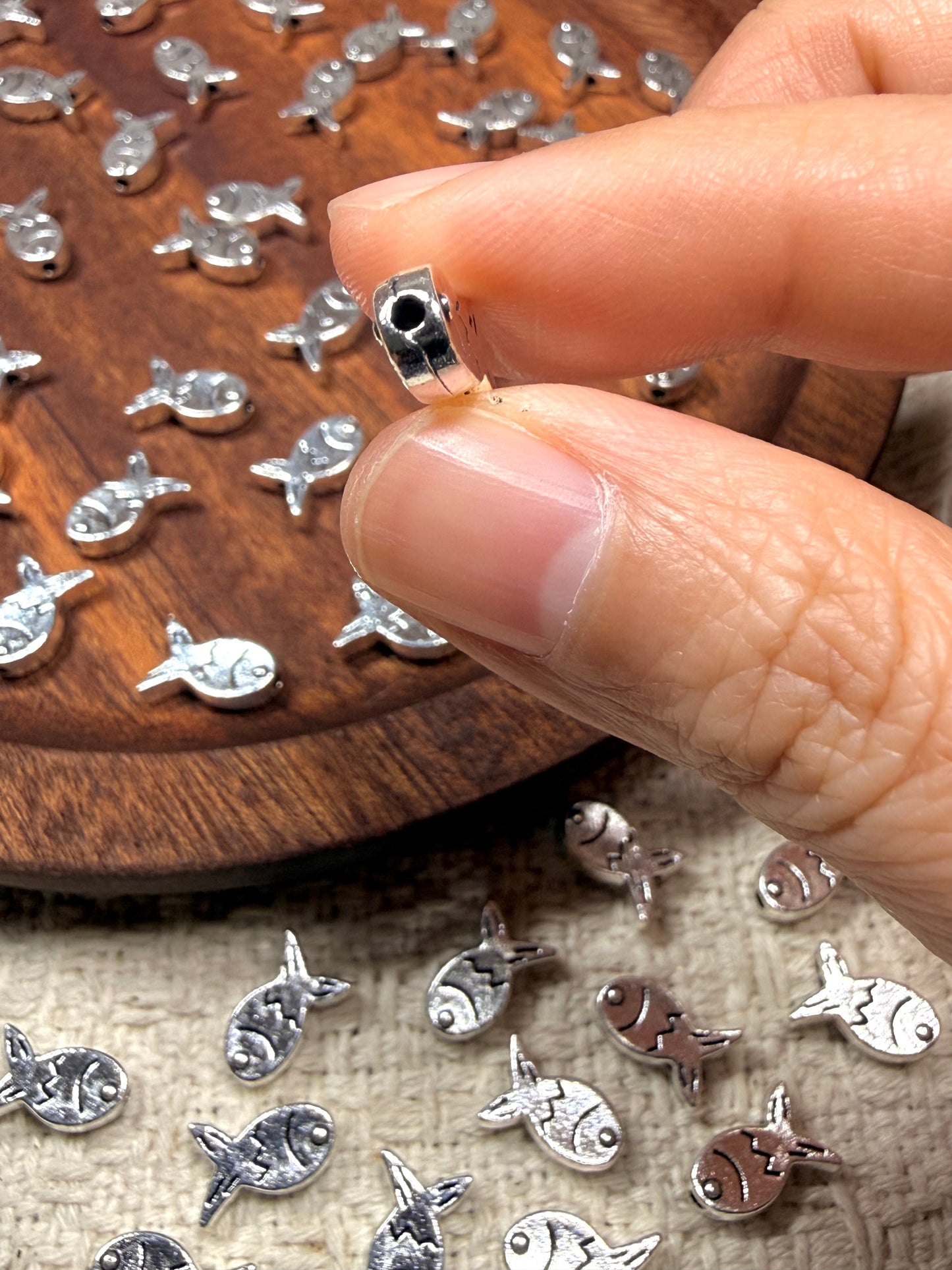 愛のメモ｜メタルミニフィッシュ｜横穴ビーズ／エンドチャーム｜2タイプ ビーズ、材料セット、ペンダン、チャーム、ハンドメイド